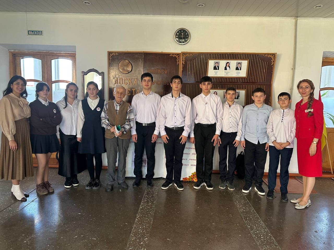  Профессиональное обучение «Ассистент экскурсовода (гид)»